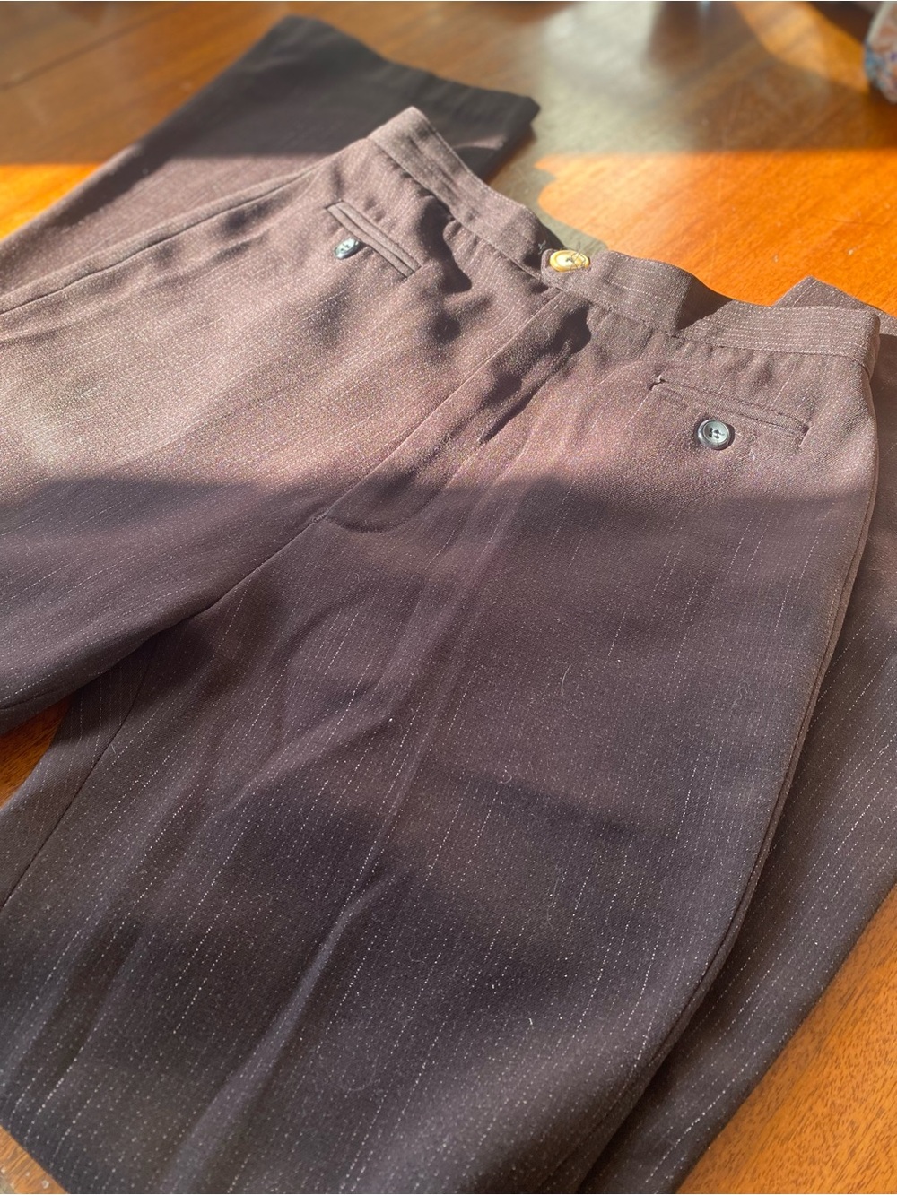 90s Vintage Brown Pinstripe High Waisted Trousers - 24/25 No Stretch 🖤